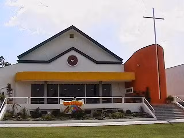 Misioneros de Familia y Juventud