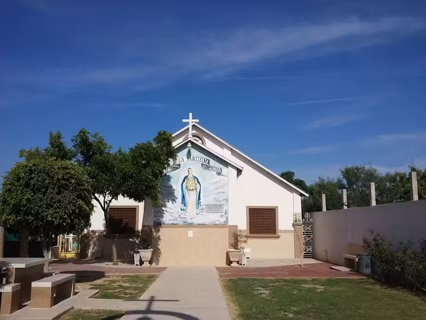 Nuestra Se&ntilde;ora de la Sant&iacute;sima Trinidad