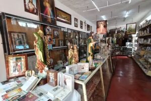 Oficina y Librer&iacute;a Parroquial