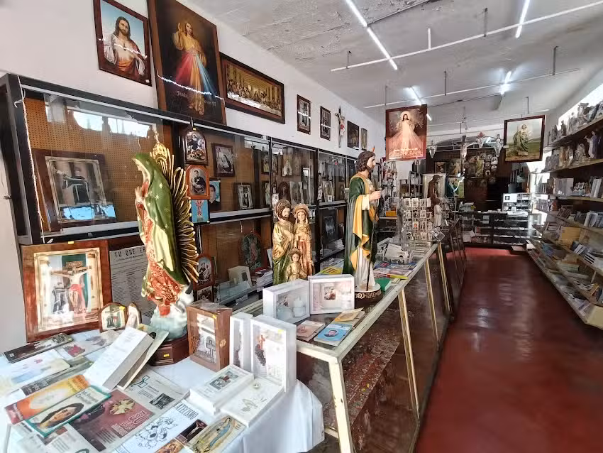 Oficina y Librer&iacute;a Parroquial