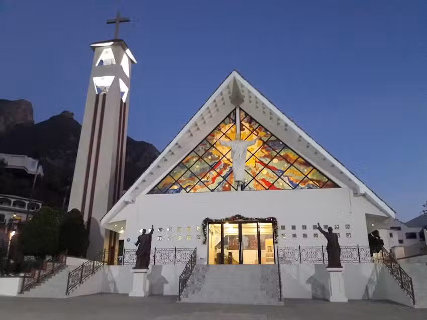 Parroquia Cristo de la Monta&ntilde;a
