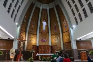 Parroquia de Cristo Rey, Portales