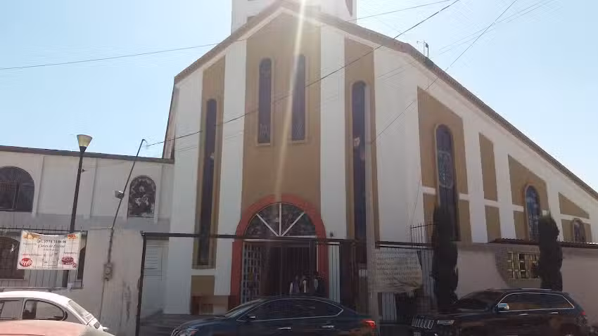 Parroquia de la Inmaculada Concepci&oacute;n de Mar&iacute;a