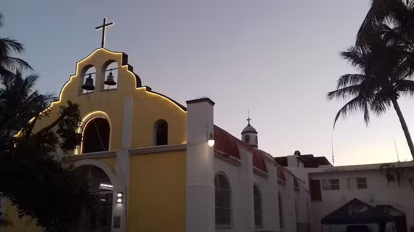 Parroquia de la Santa Cruz de Huanacaxtle