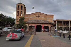 Parroquia De La Santa Cruz Del Valle