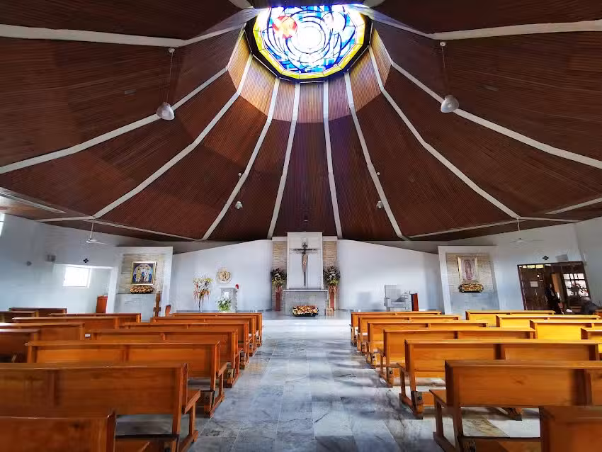Parroquia de la Sant&iacute;sima Trinidad