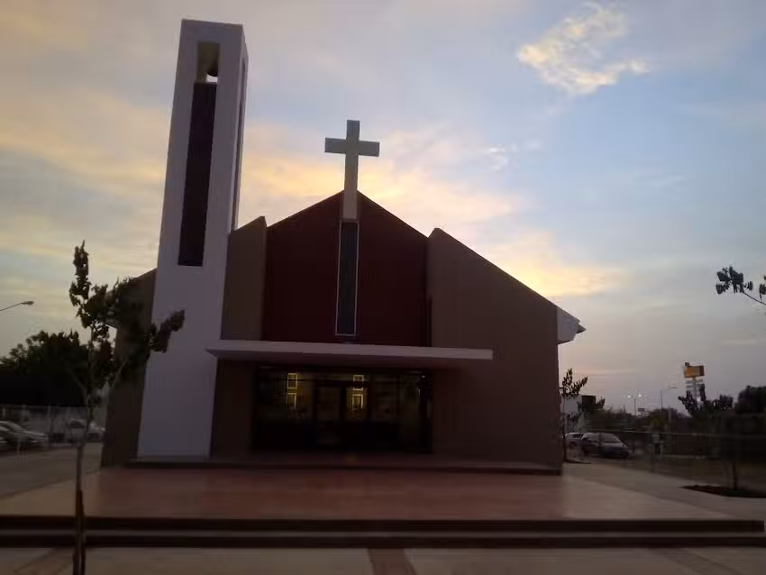 Parroquia de Mar&iacute;a Auxiliadora