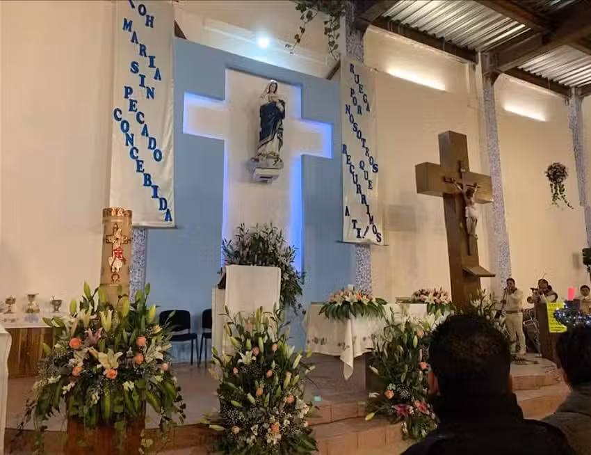 Parroquia de Mar&iacute;a Inmaculada, La Conchita