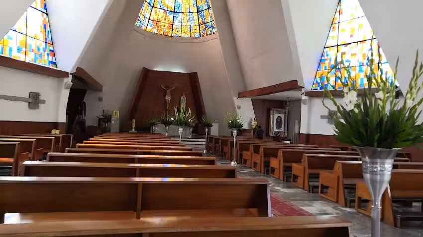 Parroquia de Nuestra Se&ntilde;ora de Lourdes