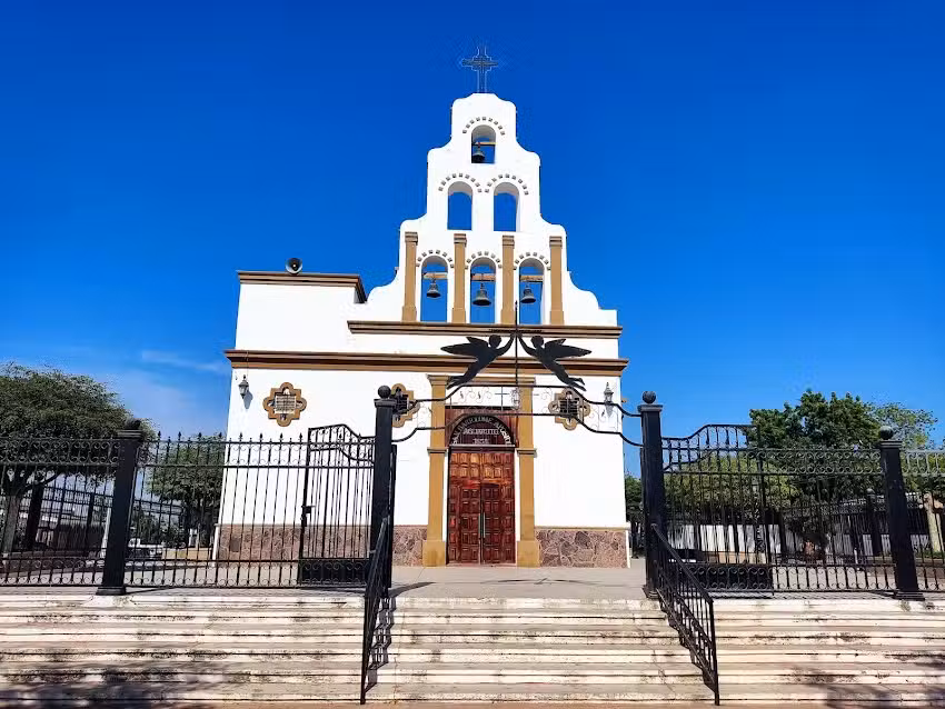 Parroquia de San Bartolom&eacute; Ap&oacute;stol