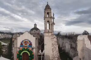 Parroquia de San Bartolom&eacute; Ap&oacute;stol de Tequisistlan