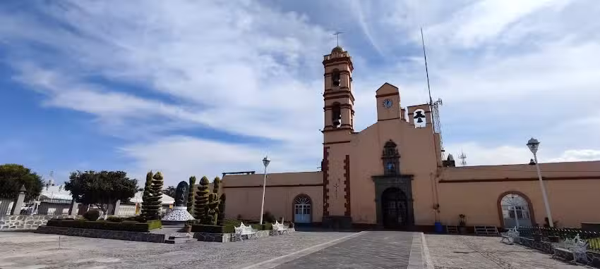 Parroquia de San Bernab&eacute;