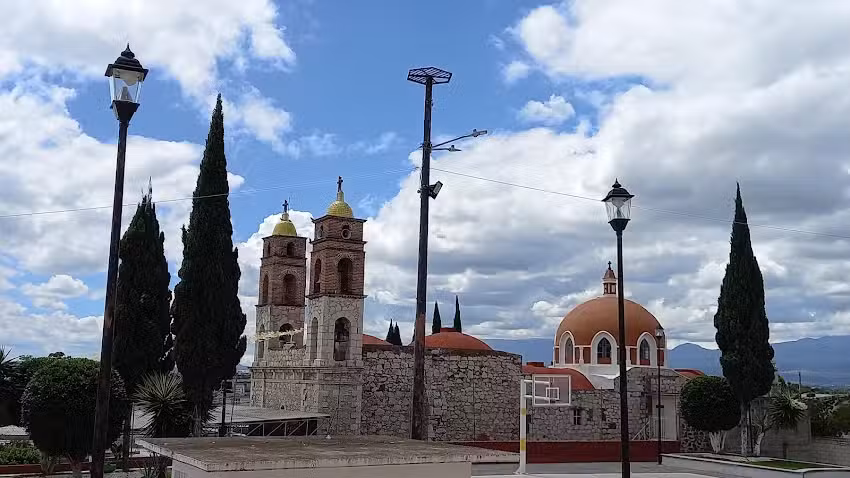Parroquia de San Bernab&eacute;, Capula