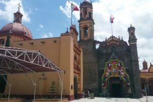 Parroquia de San Cristobal Huichochitl&aacute;n