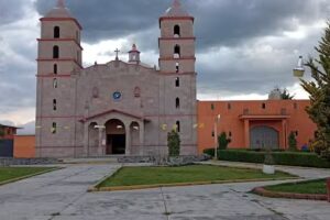 Parroquia de San Juan Mar&iacute;a Vianey