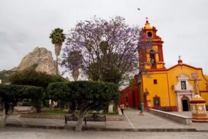 Parroquia de San Sebasti&aacute;n Bernal