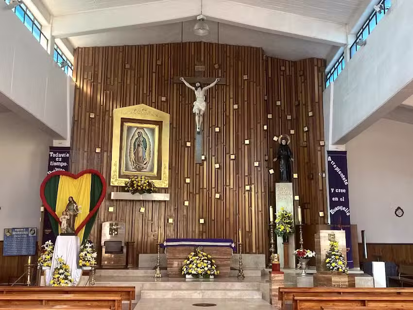 Parroquia de Santa Vicenta Mar&iacute;a