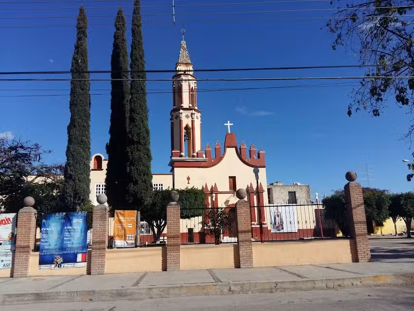 Parroquia del Puente del Carmen en R&iacute;o Verde S.l.p