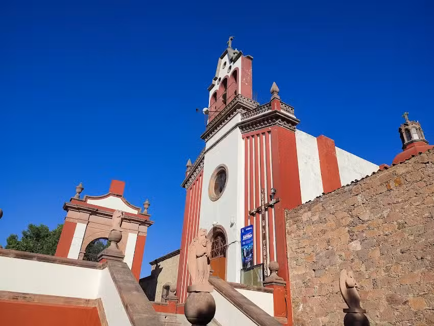 Parroquia del Sagrado Coraz&oacute;n de Jes&uacute;s, Lagunillas