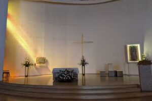 Parroquia Francesa &ndash; Cristo Resucitado y Nuestra Se&ntilde;ora de Lourdes