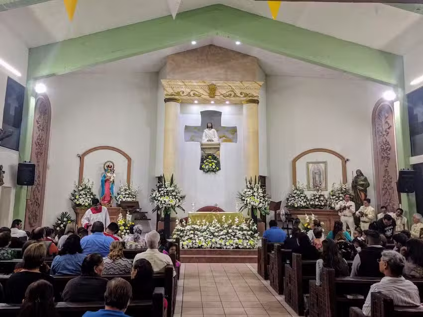 Parroquia Jes&uacute;s Divino Maestro en Monterrey