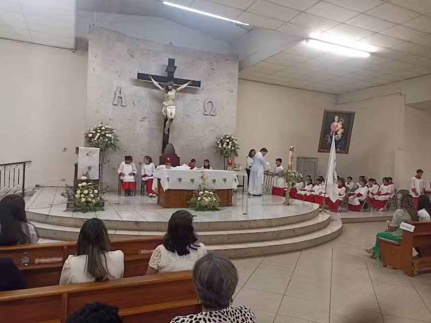 Parroquia Mar&iacute;a, Madre del Redentor