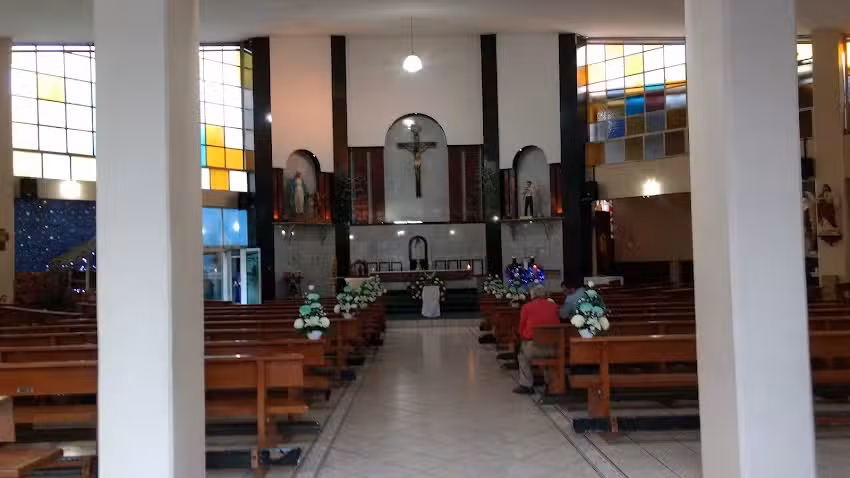 Parroquia Mar&iacute;a Madre del Redentor