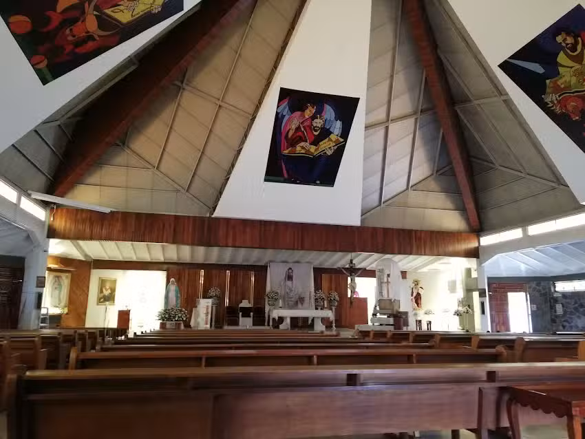 Parroquia &ldquo;Mar&iacute;a Reina de la paz&rdquo;