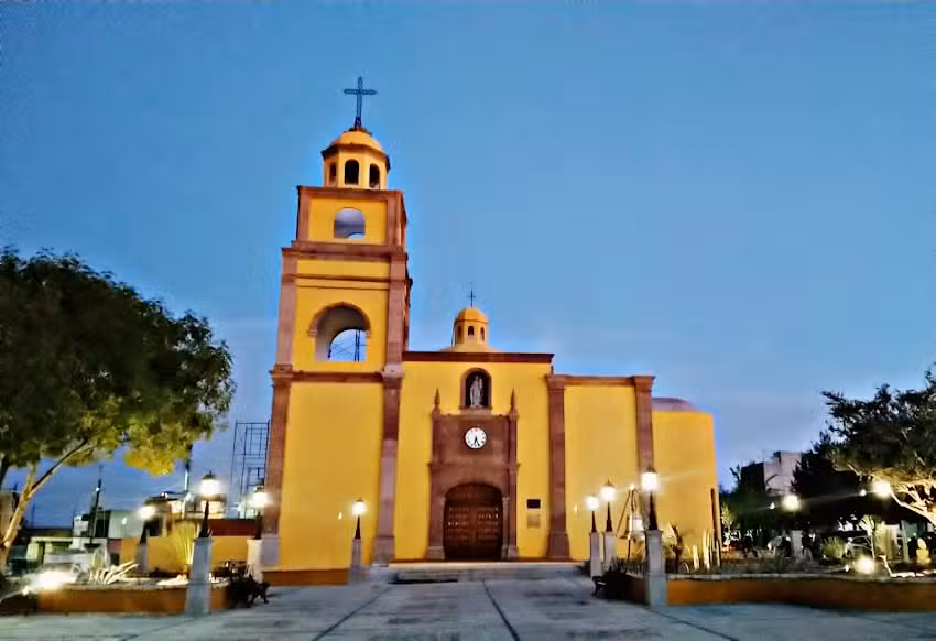 Parroquia Nuestra Madre Sant&iacute;sima de la Luz SMA