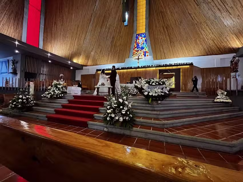 Parroquia San Carlos Borromeo