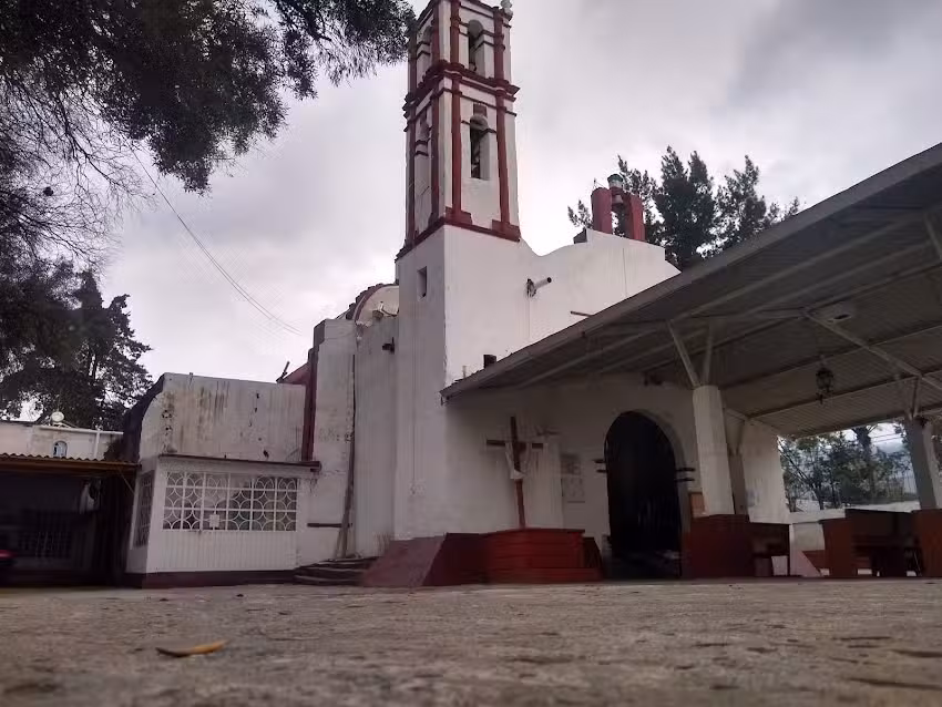 Parroquia San Juan Bautista y San Pedro Ap&oacute;stol