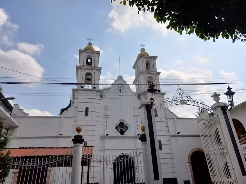 Parroquia San Lorenzo M&aacute;rtir