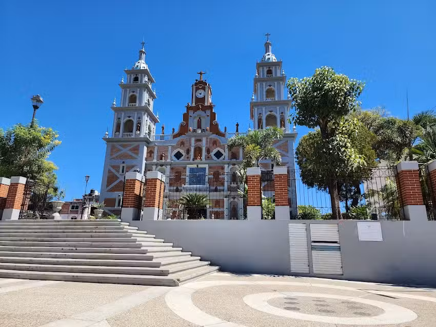 Parroquia San Luis Rey de Francia