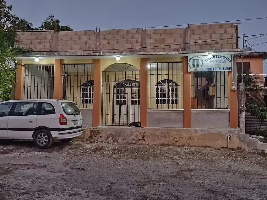 Puerta de Salvaci&oacute;n, Iglesia Cristiana