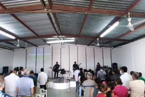 Puertas Abiertas Church