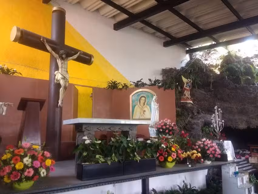 Rector&iacute;a de Cristo Salvador