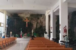 Rector&iacute;a de Nuestra Se&ntilde;ora de Lourdes