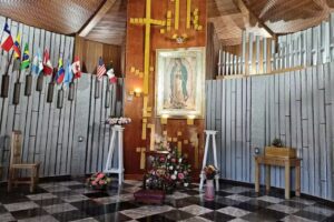 R&eacute;plica de la Bas&iacute;lica de Guadalupe, Los Azufres, Michoac&aacute;n