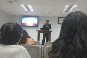 Sal&oacute;n del Reino de lo Testigos de Jehov&aacute;