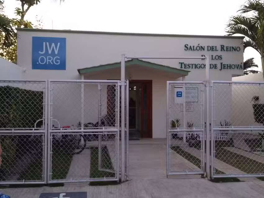 Sal&oacute;n del Reino de los Testigos de Jehov&aacute;