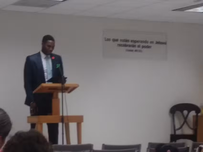 Sal&oacute;n del Reino de los Testigos de Jehov&aacute;