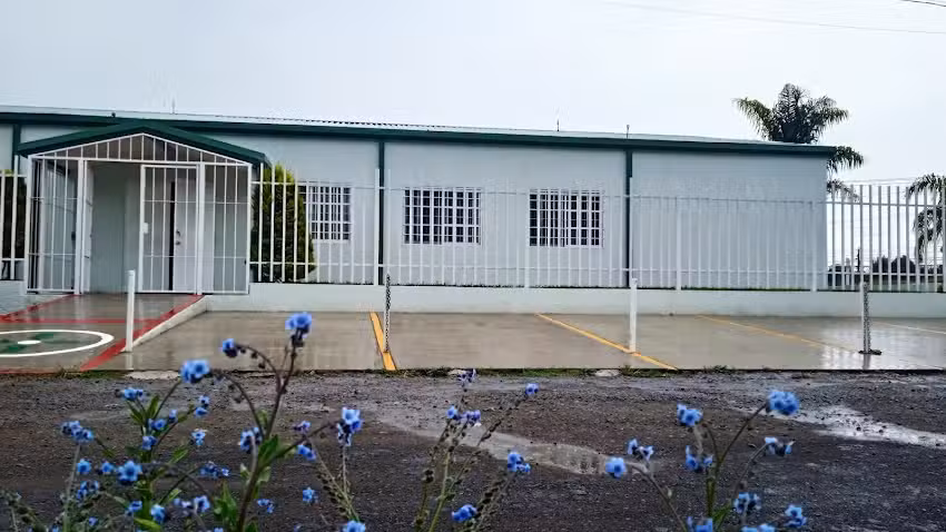 Sal&oacute;n del Reino de los Testigos de Jehova