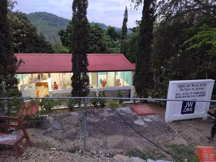 Sal&oacute;n del Reino de los Testigos de Jehov&aacute;