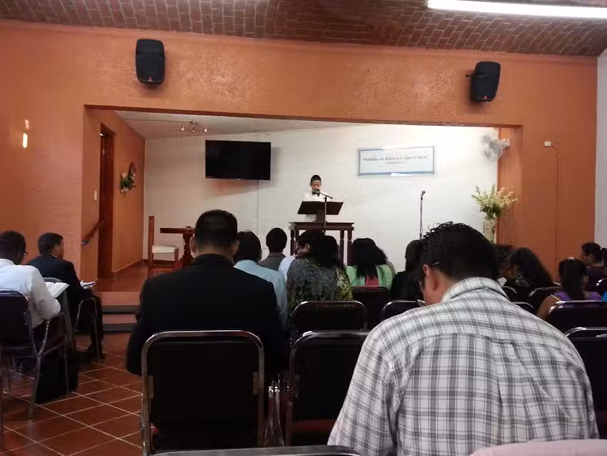 Sal&oacute;n del Reino de los Testigos de Jehov&aacute;