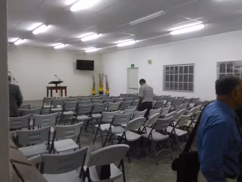 Sal&oacute;n del Reino de los Testigos de Jehov&aacute;