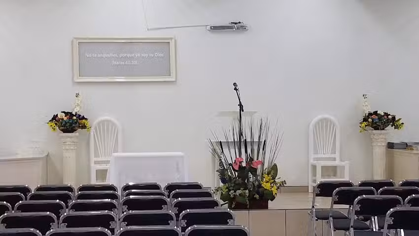 Sal&oacute;n Del Reino De Los Testigos De Jehova