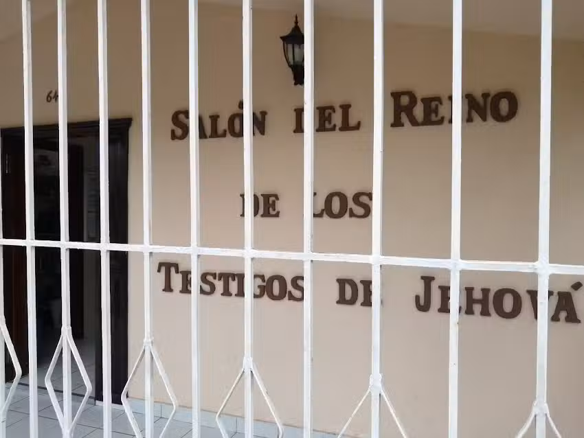 Sal&oacute;n del Reino de los Testigos de Jehov&aacute;