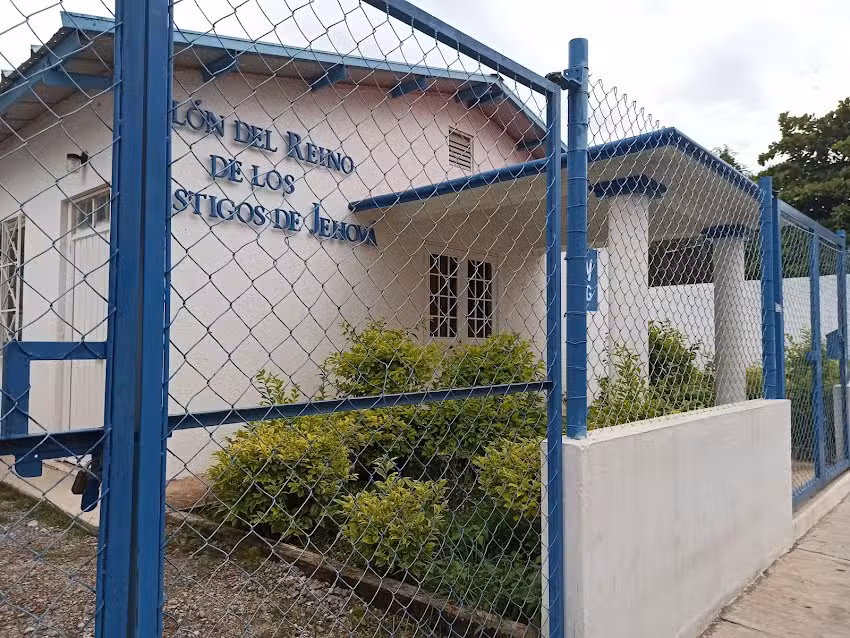 Sal&oacute;n Del Reino De Los Testigos De Jehova