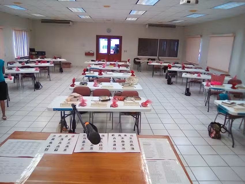 Sal&oacute;n Del Reino De Los Testigos De Jehov&aacute;