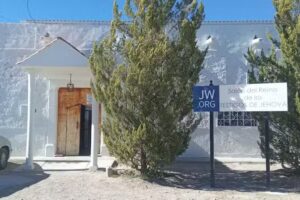Sal&oacute;n del Reino de los Testigos de Jehov&aacute;.
